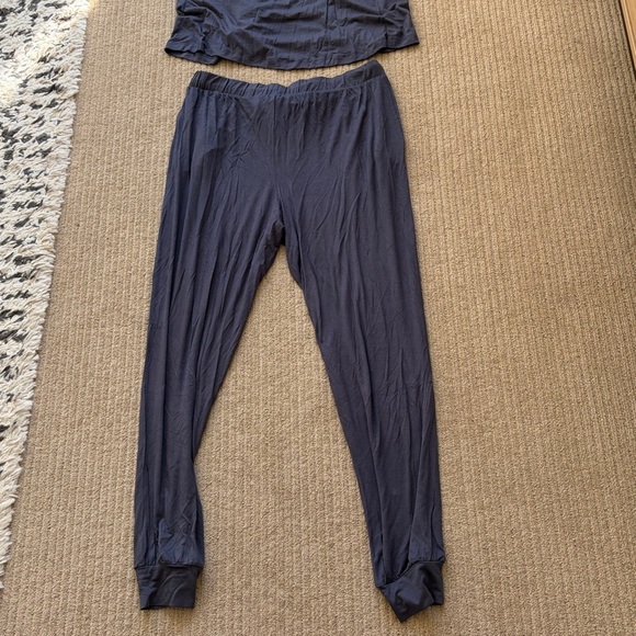 La Vie En Rose Lounge Set, Size M - Picture 9 of 9